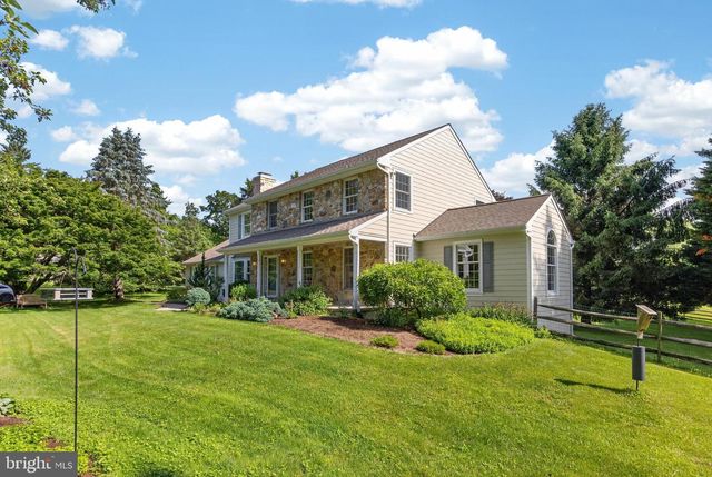 153 E DOE RUN RD, Kennett Square, PA 19348