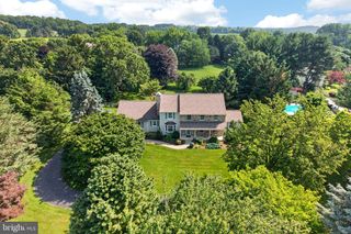 153 E DOE RUN RD, Kennett Square, PA 19348