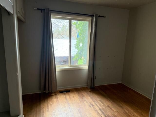 215 Hillhouse Avenue, Medford, OR 97504