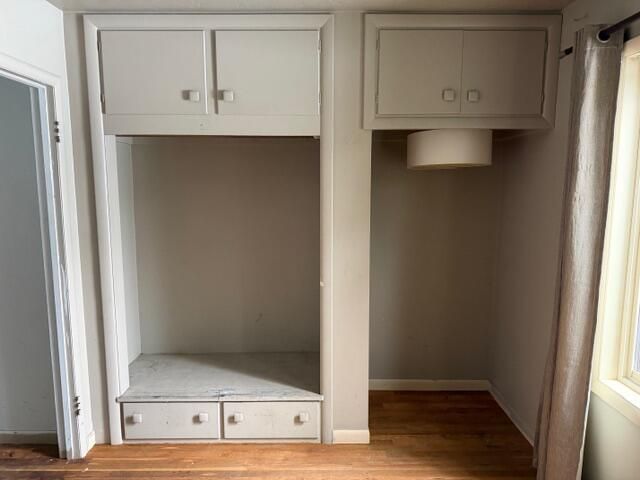 215 Hillhouse Avenue, Medford, OR 97504