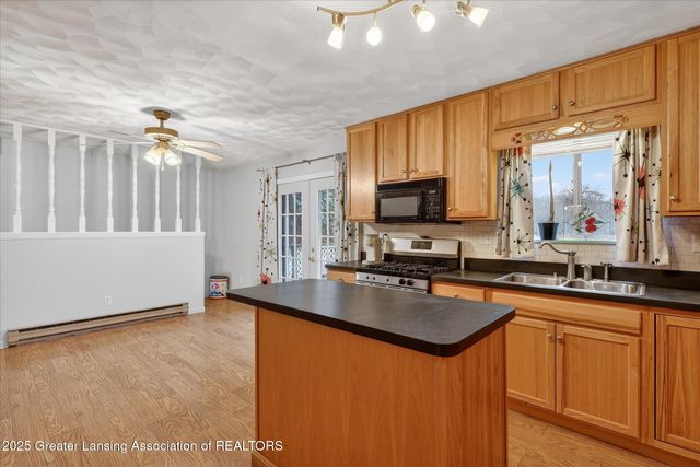 9992 Woodbury Road, Laingsburg, MI 48848