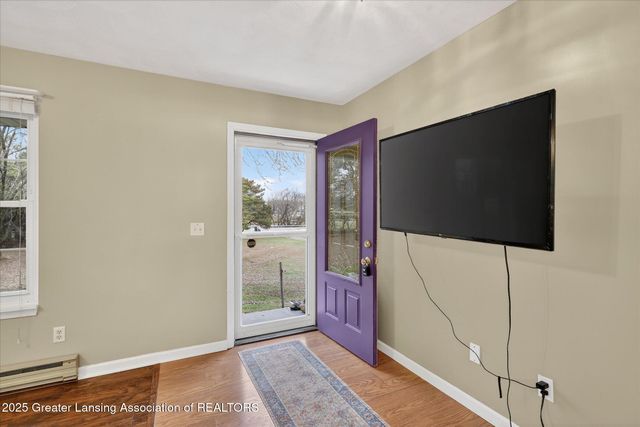 9992 Woodbury Road, Laingsburg, MI 48848