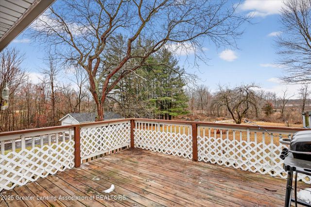 9992 Woodbury Road, Laingsburg, MI 48848