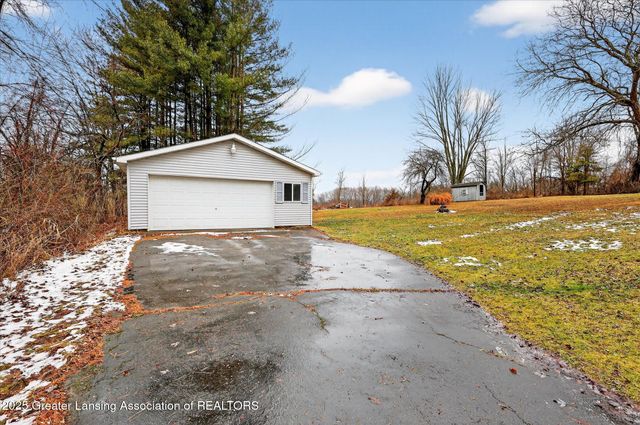 9992 Woodbury Road, Laingsburg, MI 48848