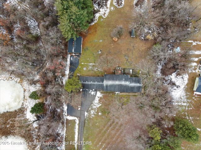 9992 Woodbury Road, Laingsburg, MI 48848