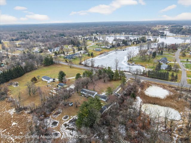 9992 Woodbury Road, Laingsburg, MI 48848