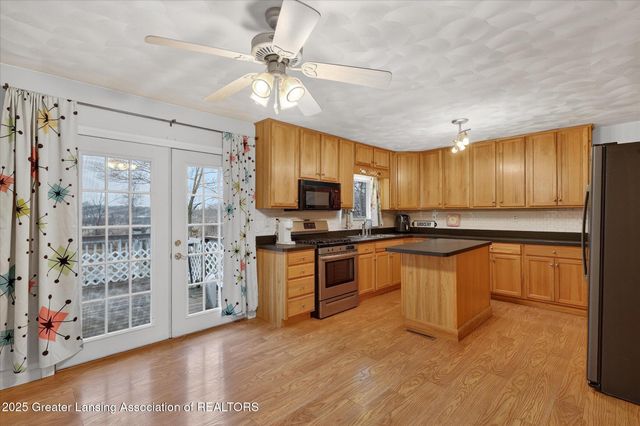 9992 Woodbury Road, Laingsburg, MI 48848