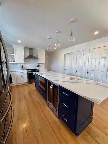 433 Wolcott Avenue, Middletown, RI 02842
