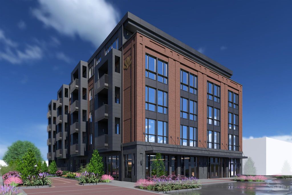 98 N Jefferson 201B, Pensacola, FL 32502