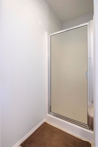 3401 S Lyle Street, Kennewick, WA 99337