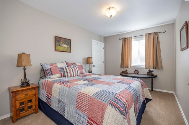 3401 S Lyle Street, Kennewick, WA 99337