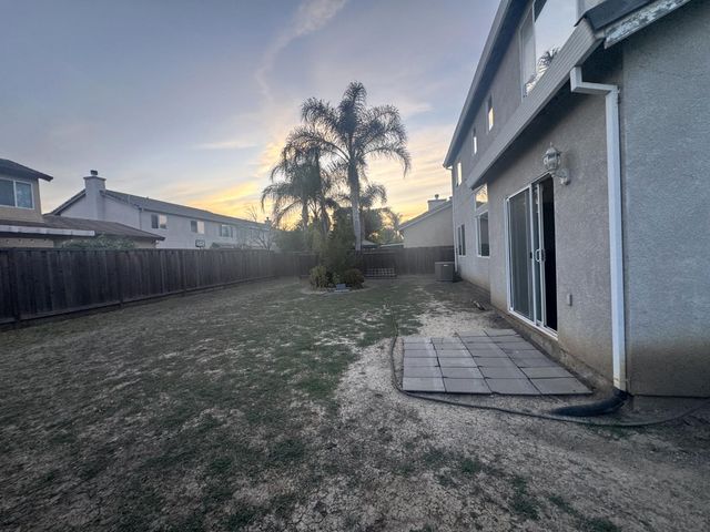 2488 Gaines Ln, Tracy, CA 95377