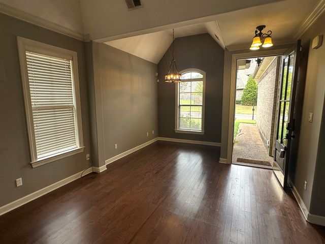 7303 WINTERBROOK LN, Memphis, TN 38018