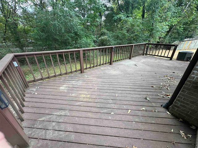 7303 WINTERBROOK LN, Memphis, TN 38018