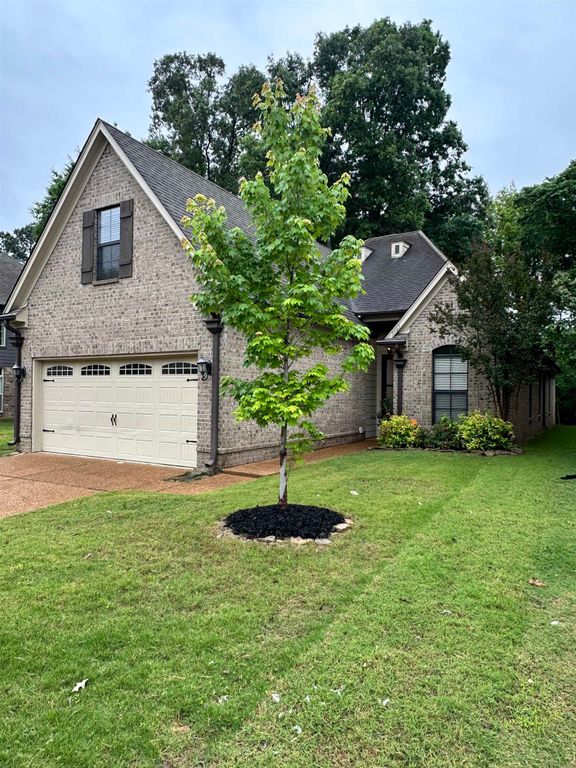 7303 WINTERBROOK LN, Memphis, TN 38018