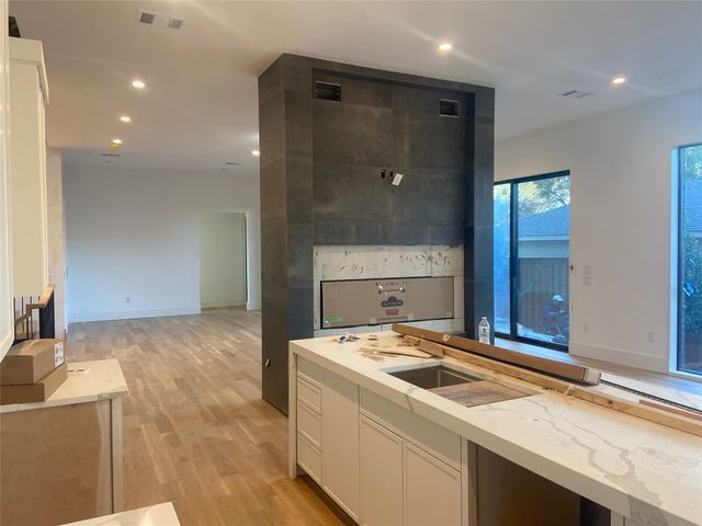 3624 N Fitzhugh Avenue, Dallas, TX 75204