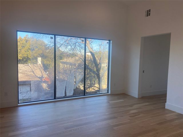 3624 N Fitzhugh Avenue, Dallas, TX 75204