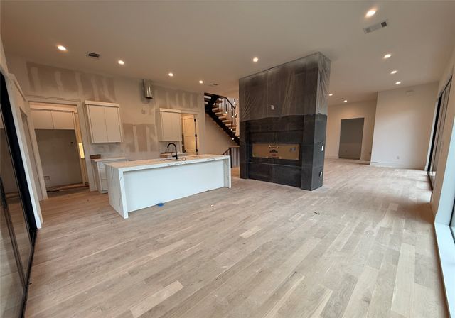 3624 N Fitzhugh Avenue, Dallas, TX 75204