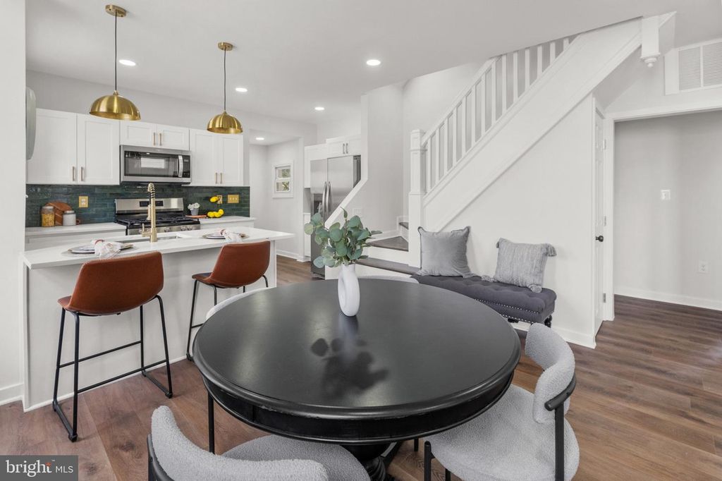 Image 10 of property listing at 3009 MILFORD AVE, Baltimore, MD 21207