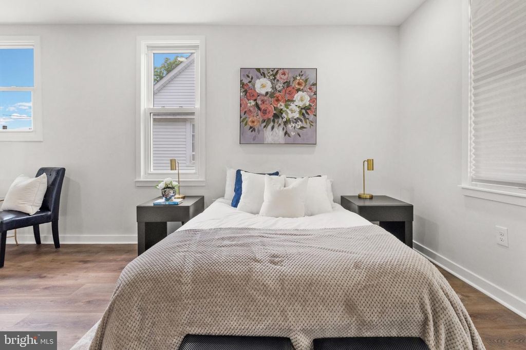 Image 11 of property listing at 3009 MILFORD AVE, Baltimore, MD 21207