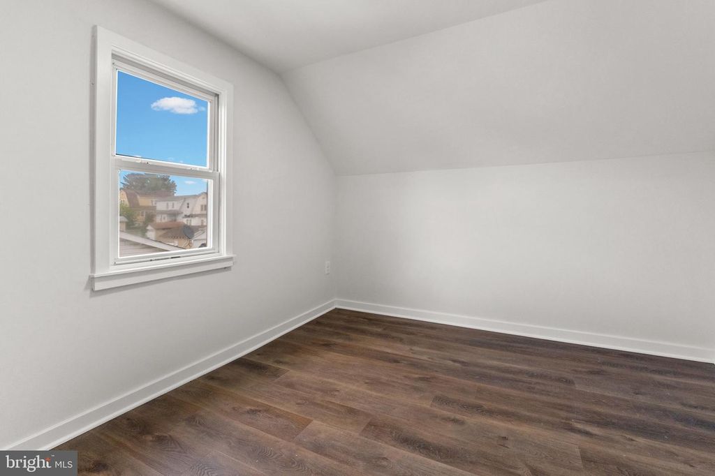 Image 17 of property listing at 3009 MILFORD AVE, Baltimore, MD 21207