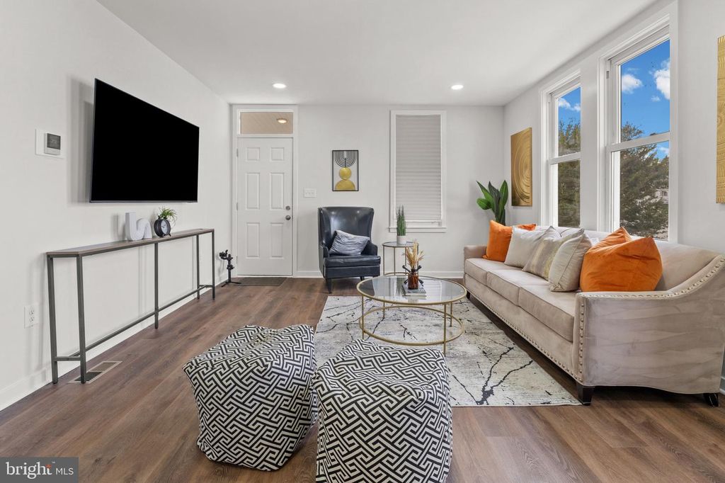 Image 3 of property listing at 3009 MILFORD AVE, Baltimore, MD 21207
