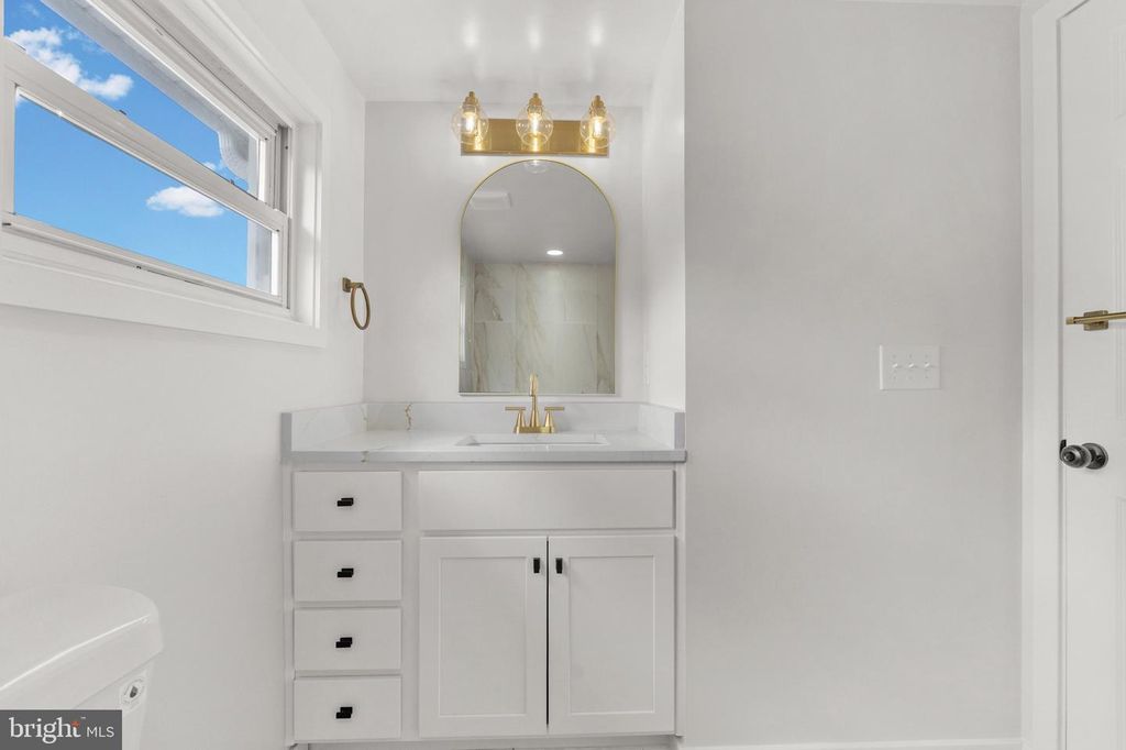 Image 31 of property listing at 3009 MILFORD AVE, Baltimore, MD 21207