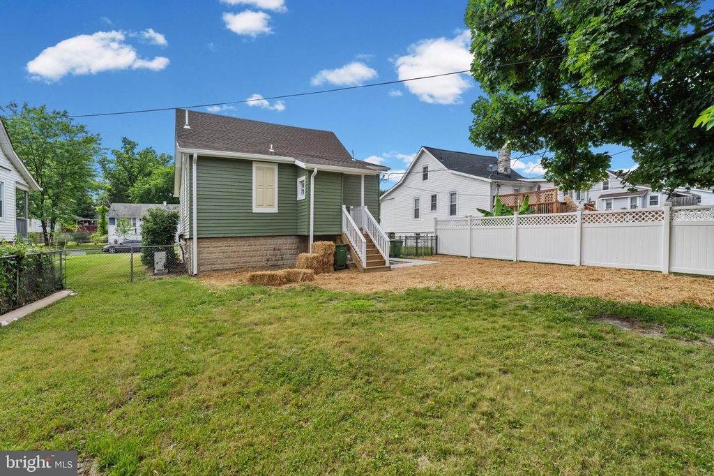 Image 34 of property listing at 3009 MILFORD AVE, Baltimore, MD 21207
