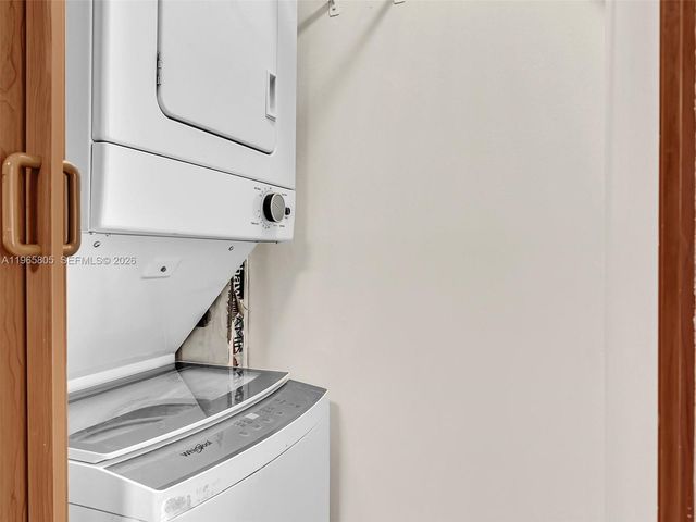 240 SW 15th Rd 112, Miami, FL 33129