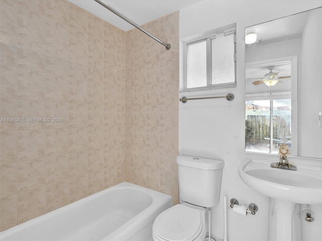 240 SW 15th Rd 112, Miami, FL 33129