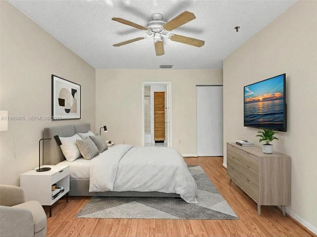 240 SW 15th Rd 112, Miami, FL 33129