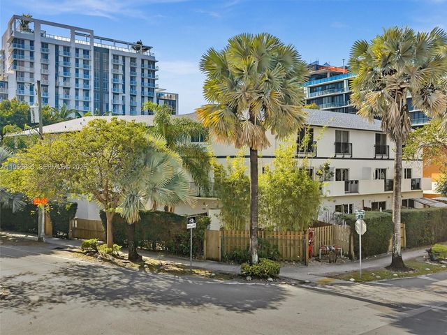 240 SW 15th Rd 112, Miami, FL 33129