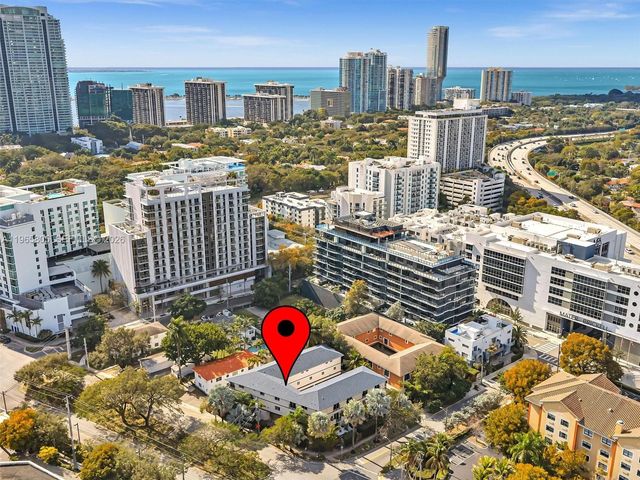 240 SW 15th Rd 112, Miami, FL 33129