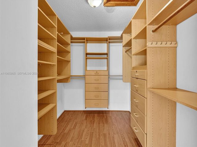 240 SW 15th Rd 112, Miami, FL 33129