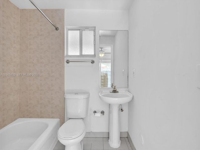 240 SW 15th Rd 112, Miami, FL 33129