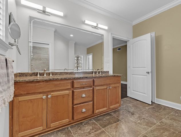 52 GREEN MEADOWS BLVD, Munford, TN 38004