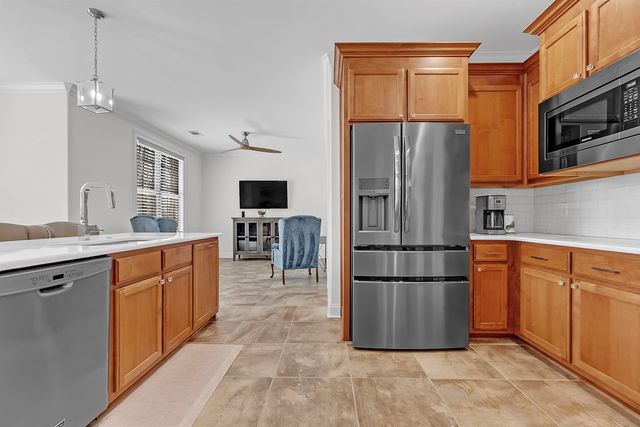 52 GREEN MEADOWS BLVD, Munford, TN 38004