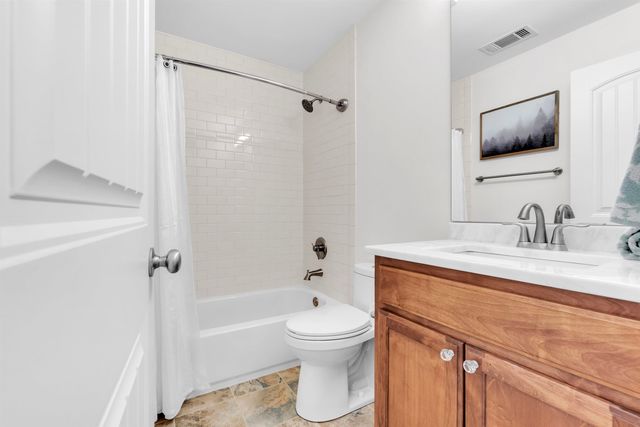 52 GREEN MEADOWS BLVD, Munford, TN 38004