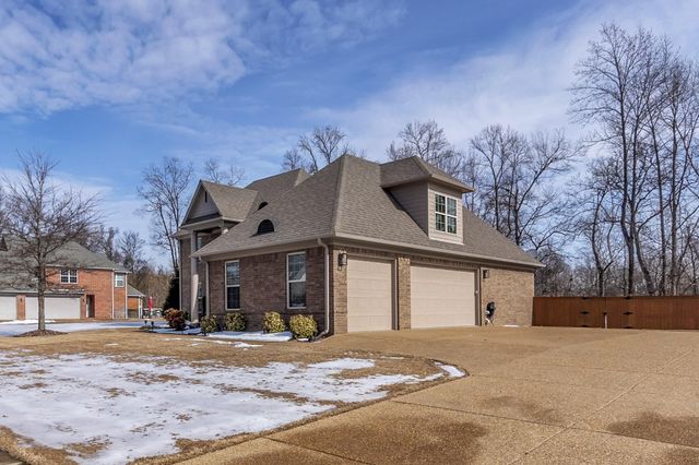 52 GREEN MEADOWS BLVD, Munford, TN 38004