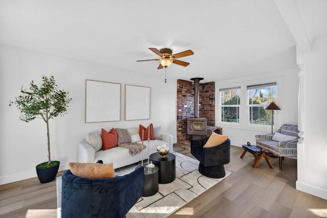 1100 Steinway Avenue, Campbell, CA 95008