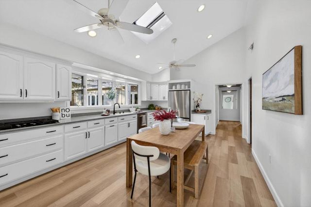 1100 Steinway Avenue, Campbell, CA 95008