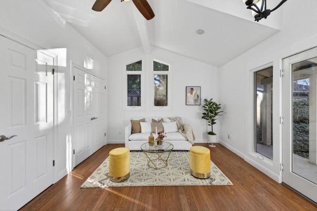 1100 Steinway Avenue, Campbell, CA 95008