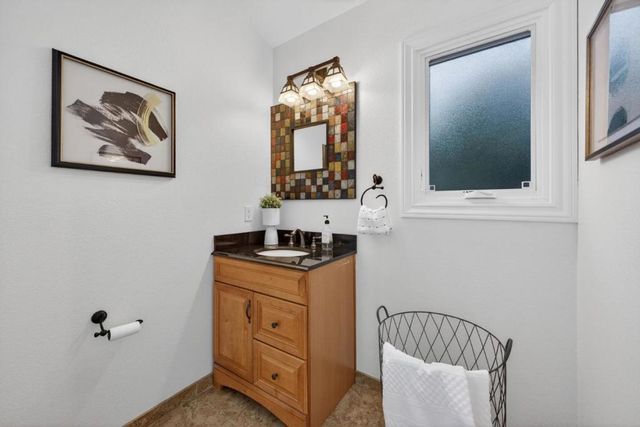 1100 Steinway Avenue, Campbell, CA 95008