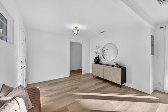 1100 Steinway Avenue, Campbell, CA 95008