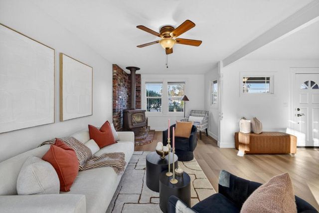 1100 Steinway Avenue, Campbell, CA 95008