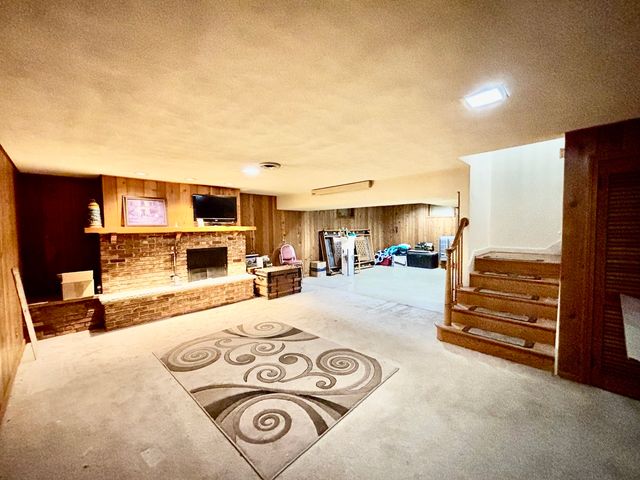 1240 S Appleton Road, Belvidere, IL 61008