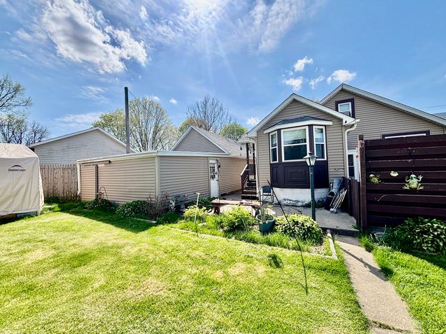 1240 S Appleton Road, Belvidere, IL 61008