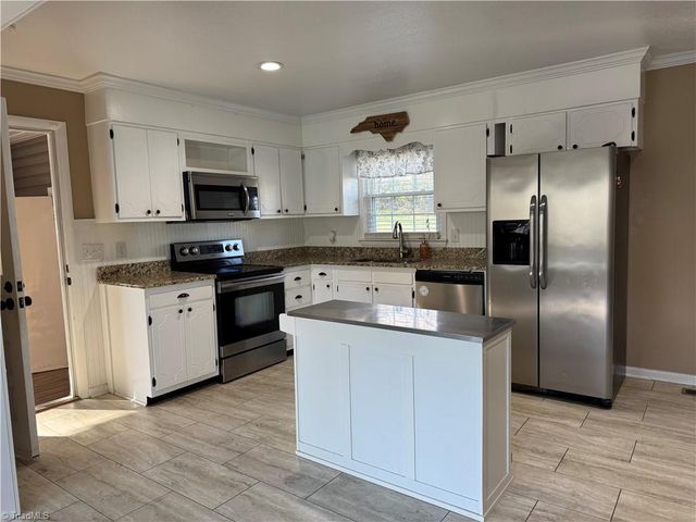 158 Betty Avenue, Mount Airy, NC 27030