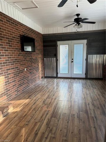 158 Betty Avenue, Mount Airy, NC 27030