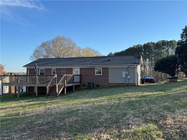 158 Betty Avenue, Mount Airy, NC 27030